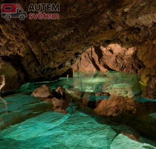 Bozkovské dolomitové jeskyně